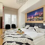 Beautiful Apartament With Free Parking In Kazimierz District By Noclegi Renters